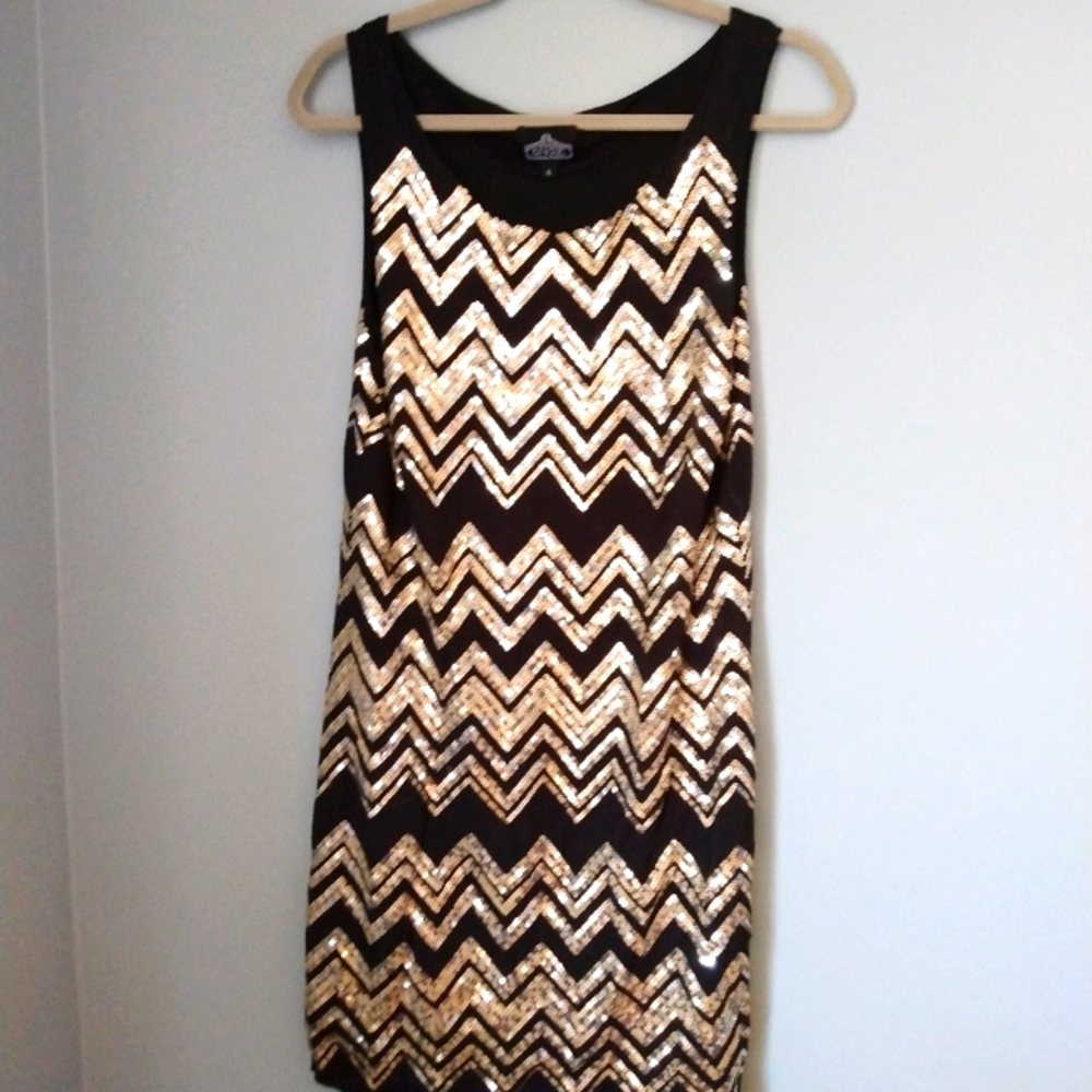 Angie Sparkle Sequin Short Dress XL Black & Gold Zig Zag Chevron Boat Neck Lined